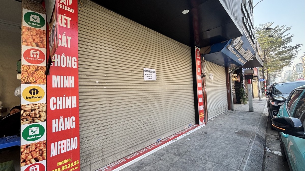 Theo ông Nguyễn Chí Thanh, Phó chủ tịch thường trực Hội Môi giới Bất động sản Việt Nam (VARS), phân khúc nhà phố cho thuê đang phải chịu áp lực cạnh tranh lớn với các trung tâm thương mại và sàn thương mại điện tử. Theo ông Nguyễn Chí Thanh, Phó chủ tịch thường trực Hội Môi giới Bất động sản Việt Nam (VARS), phân khúc nhà phố cho thuê đang phải chịu áp lực cạnh tranh lớn với các trung tâm thương mại và sàn thương mại điện tử.