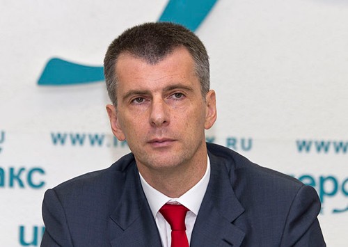 Ông Mikhail Prokhorov hiện đang là cổ đông lớn của các doanh nghiệp trong lĩnh vực năng lượng, bảo hiểm và ngân hàng tại Nga.