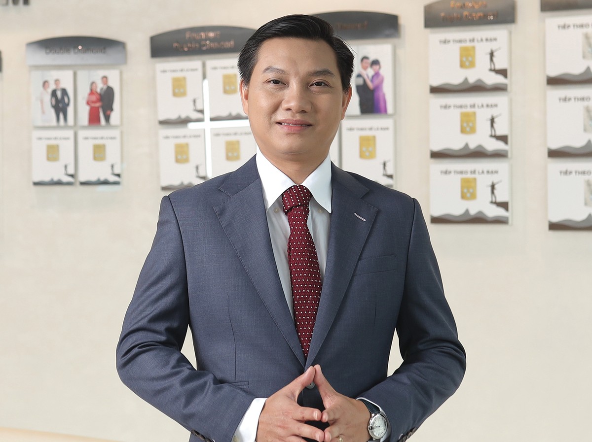 Ông Nguyễn Phương Sơn, Giám đốc Đối ngoại, Amway Việt Nam Ông Nguyễn Phương Sơn, Giám đốc Đối ngoại, Amway Việt Nam