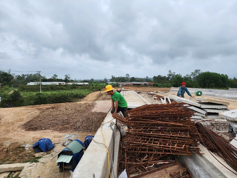 Bí thư Tỉnh uỷ Quảng Nam yêu cầu thông xe kỹ cầu Quảng Đà trước ngày 27/3/2025. Bí thư Tỉnh uỷ Quảng Nam yêu cầu thông xe kỹ cầu Quảng Đà trước ngày 27/3/2025.