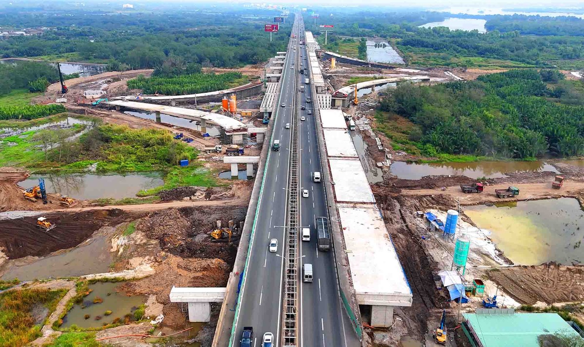 Dự án đang thi công kết nối với cao tốc TP.HCM - Long Thành. Dự án đang thi công kết nối với cao tốc TP.HCM - Long Thành.