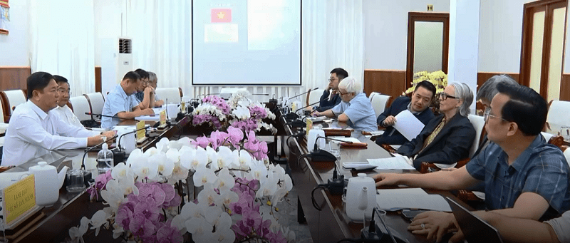 Công ty VFT Bio Fuels UG (bên phải) đề xuất đầu tư dự án thép xanh vào Khu công nghiệp Du Long. Nguồn: NTV.