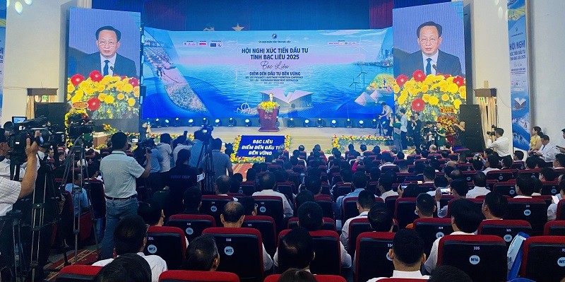 Chủ tịch UBND tỉnh Bạc Liêu Phạm Văn Thiều phát biểu khai mạc Hội nghị Chủ tịch UBND tỉnh Bạc Liêu Phạm Văn Thiều phát biểu khai mạc Hội nghị