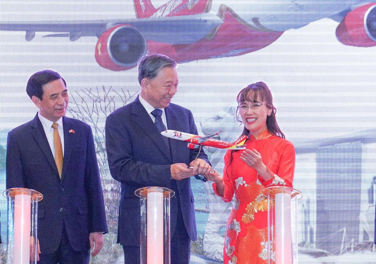 Tổng Bí thư Tô Lâm chúc mừng Vietjet Air khai trương đường bay Phú Quốc – Singapore
