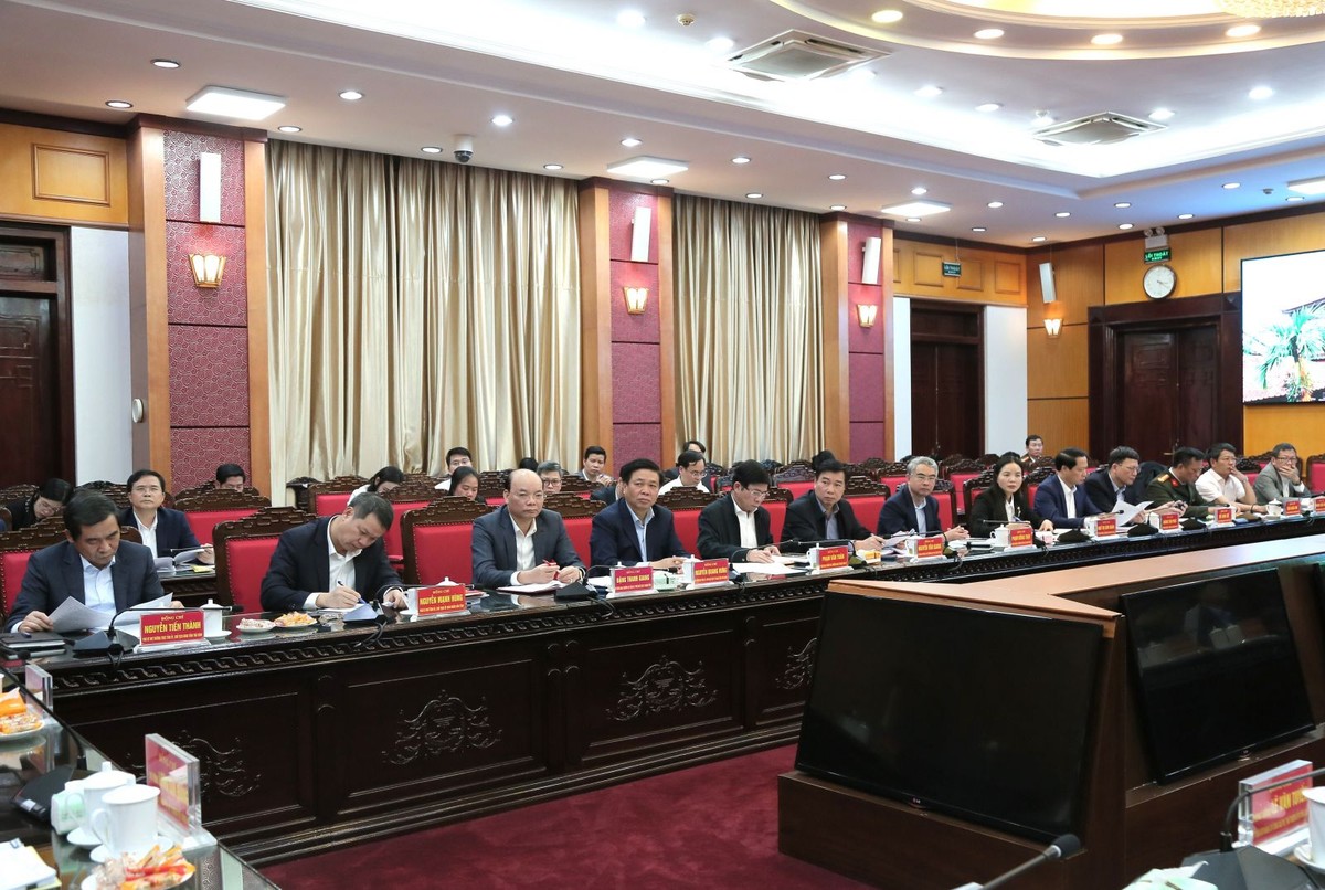 Lãnh đạo tỉnh Thái Bình dự hội nghị Lãnh đạo tỉnh Thái Bình dự hội nghị