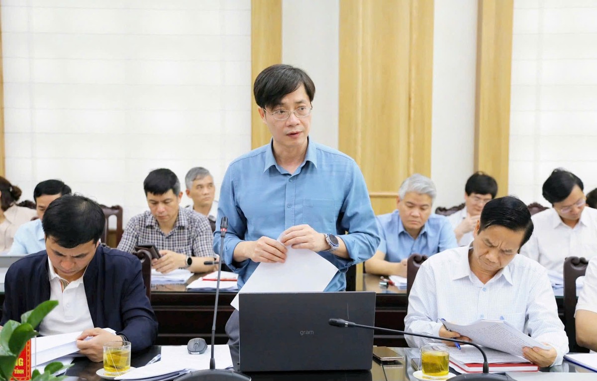 Ông Nguyễn Trọng Tuệ, Giám đốc Sở Tài chính Hải Dương báo cáo tình hình thực hiện nhiệm vụ kinh tế - xã hội quý I/2025 Ông Nguyễn Trọng Tuệ, Giám đốc Sở Tài chính Hải Dương báo cáo tình hình thực hiện nhiệm vụ kinh tế - xã hội quý I/2025