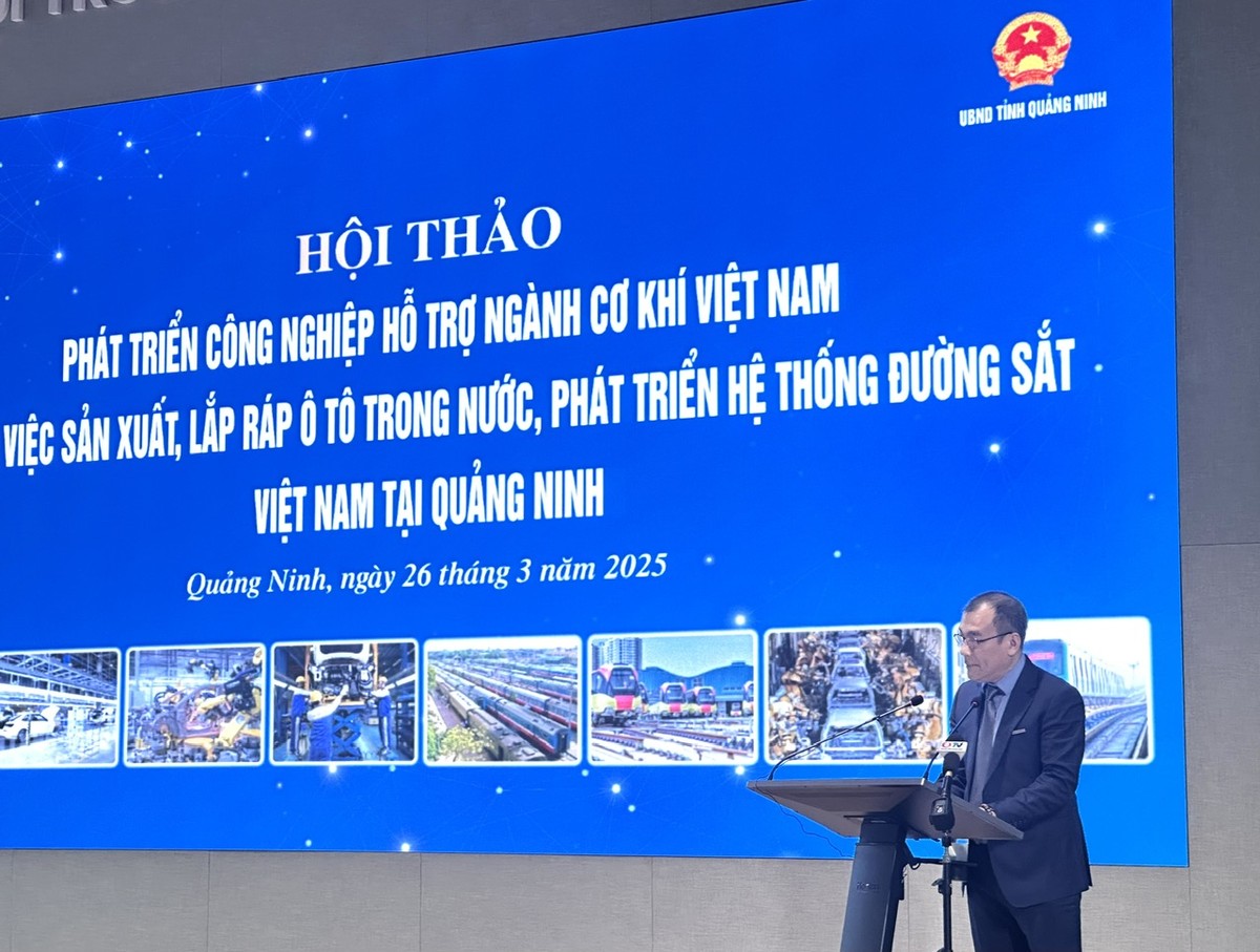 Ông Nguyễn Minh Sơn, Giám đốc nhà máy ô tô Thành Công Ninh Bình – Tập đoàn Thành Công đề xuất chương trình hành động để phát triển ngành đường sắt Việt Nam. Ảnh: Quỳnh Nga Ông Nguyễn Minh Sơn, Giám đốc nhà máy ô tô Thành Công Ninh Bình – Tập đoàn Thành Công đề xuất chương trình hành động để phát triển ngành đường sắt Việt Nam. Ảnh: Quỳnh Nga