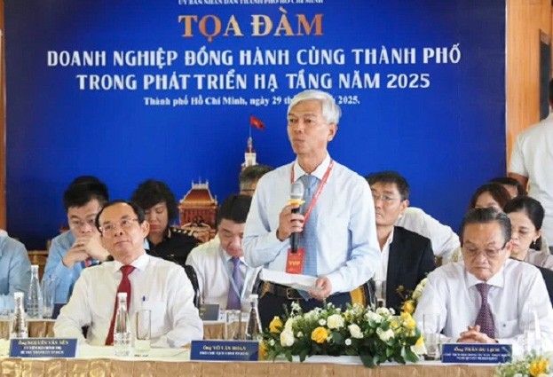 Phó chủ tịch UBND TP.HCM Võ Văn Hoan, thông tin về các dự án hạ tầng tại Thành phố mà tư nhân có thể tham gia đầu tư Phó chủ tịch UBND TP.HCM Võ Văn Hoan, thông tin về các dự án hạ tầng tại Thành phố mà tư nhân có thể tham gia đầu tư