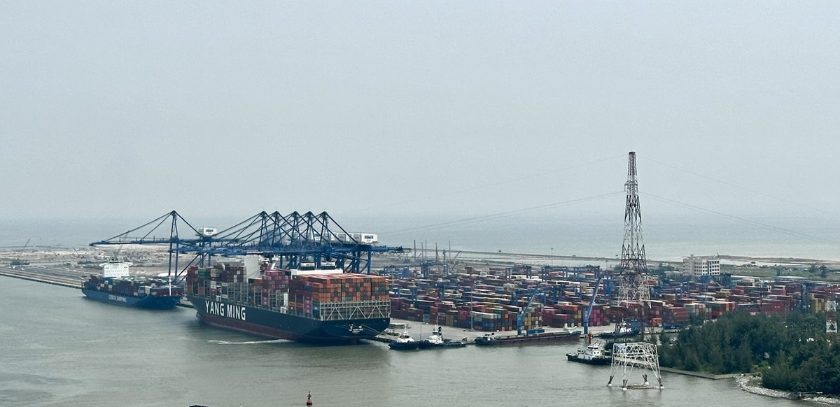 Hải Phòng đề xuất phân cấp, phân quyền cho UBND Thành phố trong chấp thuận chủ trương, điều chỉnh chủ trương đầu tư dự án đầu tư xây dựng bến cảng, khu bến cảng có quy mô vốn đầu tư từ 2.3000 tỷ đồng trở lên.