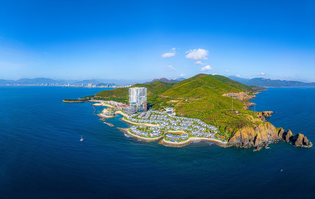 Địa thế biệt lập của Villa Le Corail, A Gran Meliá Hotel tại trong Libera Nha Trang. Địa thế biệt lập của Villa Le Corail, A Gran Meliá Hotel tại trong Libera Nha Trang.