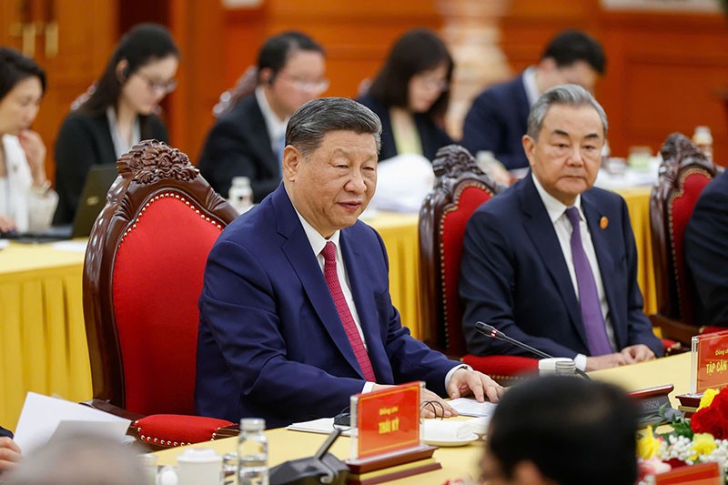 Tổng Bí thư, Chủ tịch nước Trung Quốc Tập Cận Bình và Đoàn đại biểu cấp cao Trung Quốc. Tổng Bí thư, Chủ tịch nước Trung Quốc Tập Cận Bình và Đoàn đại biểu cấp cao Trung Quốc.