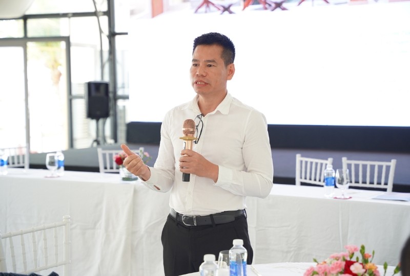 Ông Nguyễn Văn Nhã cho hay, Tập đoàn Tuần Châu đã và đang tái cấu trúc toàn bộ hệ sinh thái du lịch bằng cách bắt tay với các đối tác chiến lược. Ông Nguyễn Văn Nhã cho hay, Tập đoàn Tuần Châu đã và đang tái cấu trúc toàn bộ hệ sinh thái du lịch bằng cách bắt tay với các đối tác chiến lược.