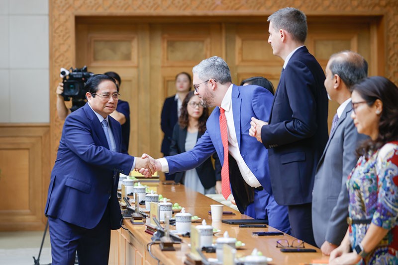 Thủ tướng Chính phủ Phạm Minh Chính làm việc với đại diện cộng đồng doanh nghiệp Hoa Kỳ. Ảnh: Nhật Bắc