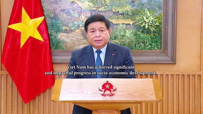 Phó thủ tướng Nguyễn Chí Dũng phát biểu trong thông điệp ghi hình gửi tới Diễn đàn. Phó thủ tướng Nguyễn Chí Dũng phát biểu trong thông điệp ghi hình gửi tới Diễn đàn.