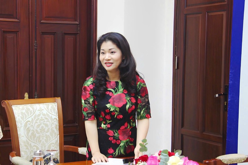 Bà Nguyễn Phương Hòa, Cục trưởng Cục Hợp tác quốc tế, Tổng đại diện Việt Nam tại EXPO 2025 Osaka, Kansai, Nhật Bản phát biểu tại lễ ký kết. Bà Nguyễn Phương Hòa, Cục trưởng Cục Hợp tác quốc tế, Tổng đại diện Việt Nam tại EXPO 2025 Osaka, Kansai, Nhật Bản phát biểu tại lễ ký kết.