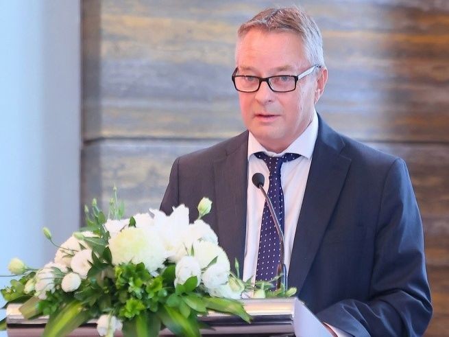 Ông Mike Suffield, Giám đốc Chính sách và Nghiên cứu chuyên sâu, ACCA Toàn cầu. Ông Mike Suffield, Giám đốc Chính sách và Nghiên cứu chuyên sâu, ACCA Toàn cầu.