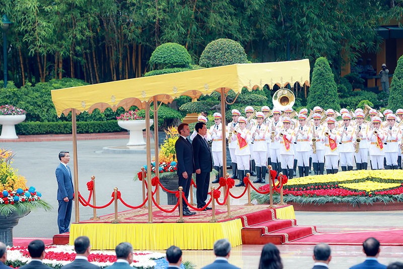 Chủ tịch nước Lương Cường và Tổng thống Emmanuel Macron.