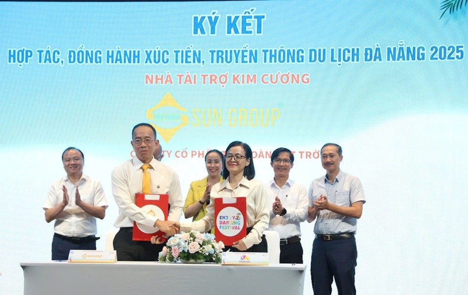Sở Văn hoá – Thể thao và Du lịch Đà Nẵng ký kết hợp tác xúc tiến du lịch với các đơn vị. Sở Văn hoá – Thể thao và Du lịch Đà Nẵng ký kết hợp tác xúc tiến du lịch với các đơn vị.