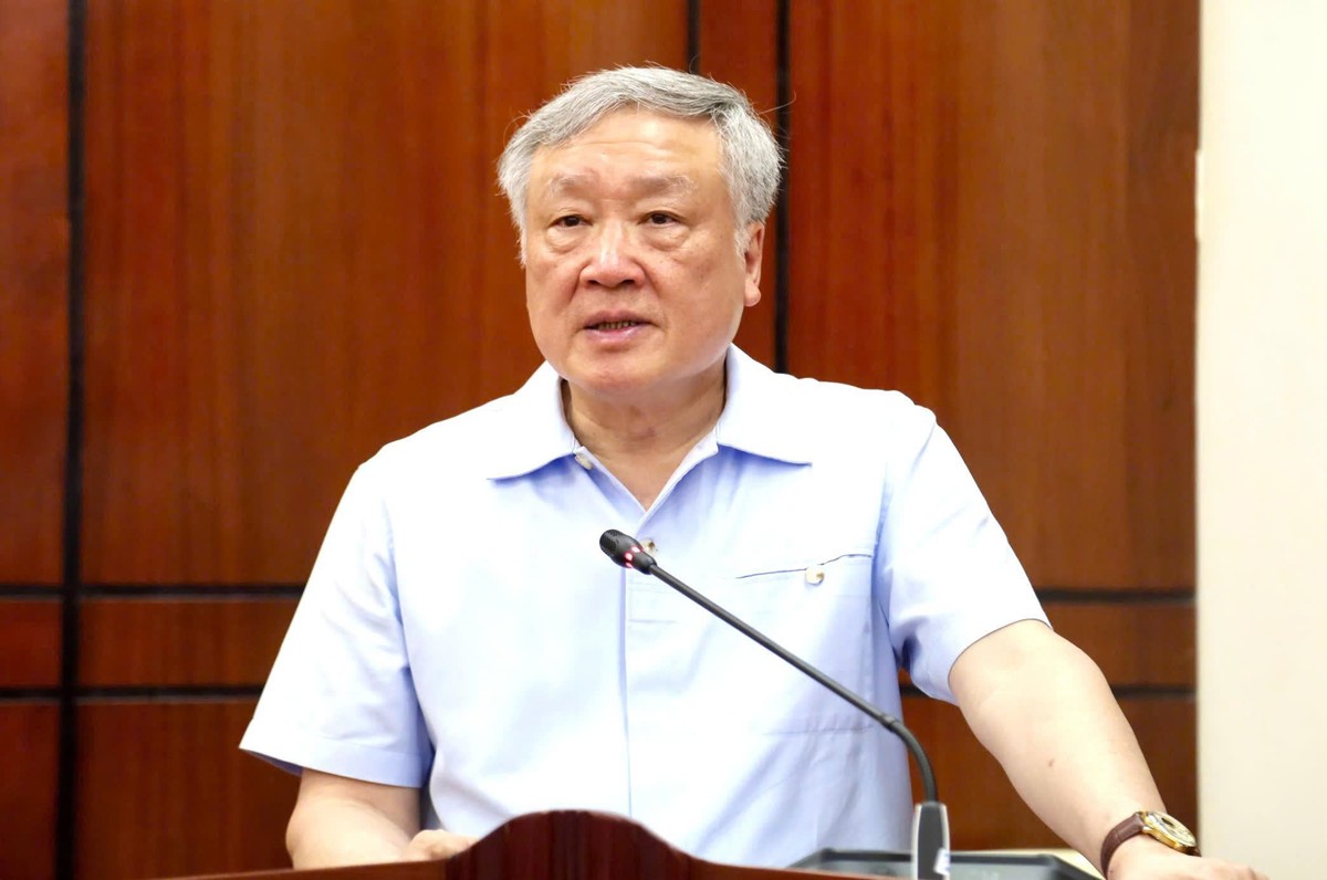 Phó thủ tướng Thường trực Nguyễn Hoà Bình kết luận tại buổi làm việc. Phó thủ tướng Thường trực Nguyễn Hoà Bình kết luận tại buổi làm việc.