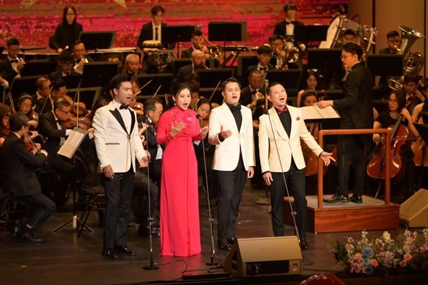 ROX Group chọn âm nhạc để nuôi dưỡng sự thấu cảm trong đội ngũ và bồi dưỡng giá trị thẩm mỹ cộng đồng.