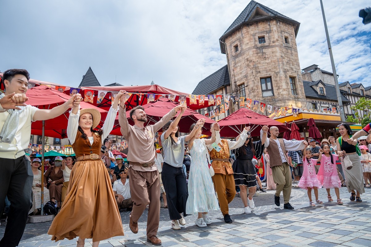 Sun World Ba Na Hills là điểm đến của những hội hè bất tận Sun World Ba Na Hills là điểm đến của những hội hè bất tận