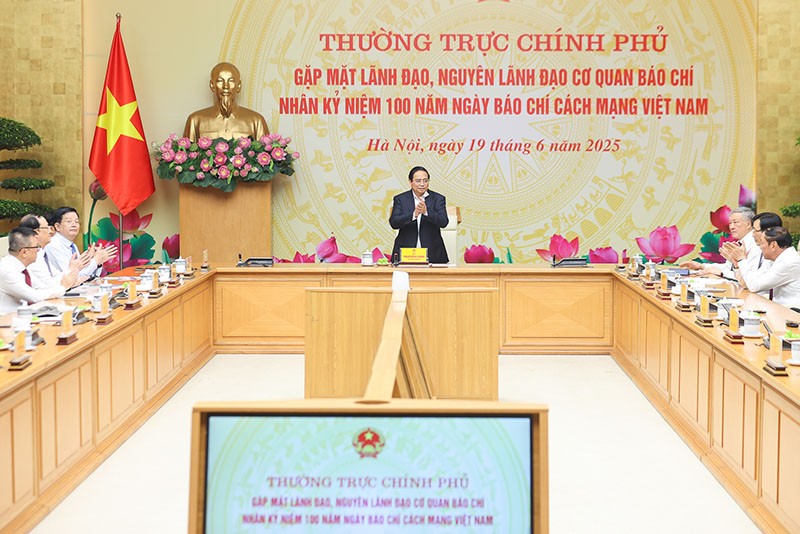 Cuộc gặp nhằm tri ân, ghi nhớ công lao của các thế hệ người làm báo qua các thời kỳ. Ảnh: Nhật Bắc Cuộc gặp nhằm tri ân, ghi nhớ công lao của các thế hệ người làm báo qua các thời kỳ. Ảnh: Nhật Bắc