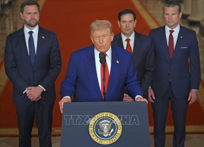 Tổng thống Mỹ Donald Trump phát biểu tại Nhà Trắng về chiến dịch không kích Iran, ngày 21/6/2025. (Ảnh: AP/TTXVN)