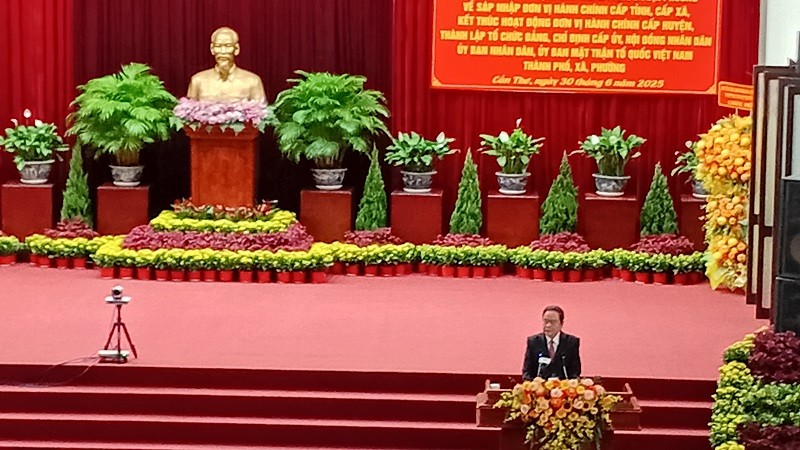 Chủ tịch Quốc hội Trần Thanh Mẫn phát biểu chỉ đạo định hướng Lễ công bố TP. Cần Thơ mới