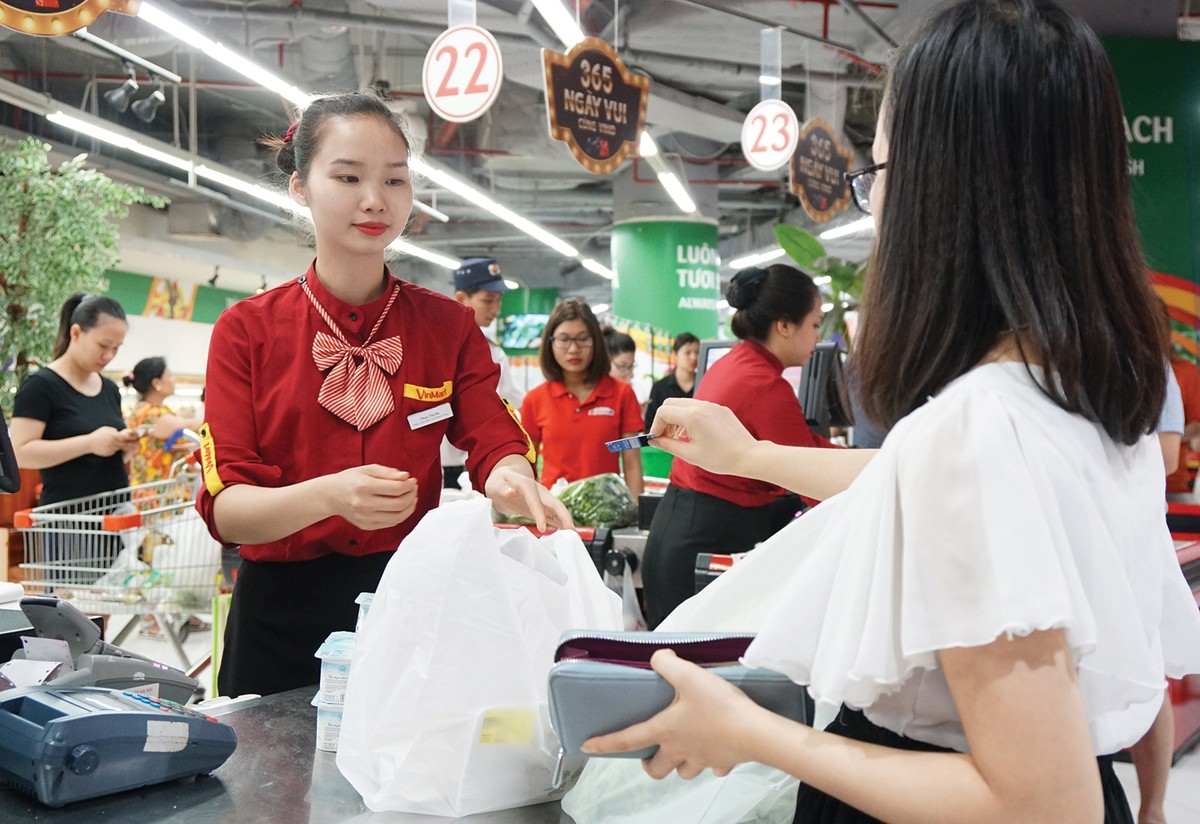 100% trung tâm thương mại, siêu thị đã áp dụng phương thức thanh toán không dùng tiền mặt 100% trung tâm thương mại, siêu thị đã áp dụng phương thức thanh toán không dùng tiền mặt