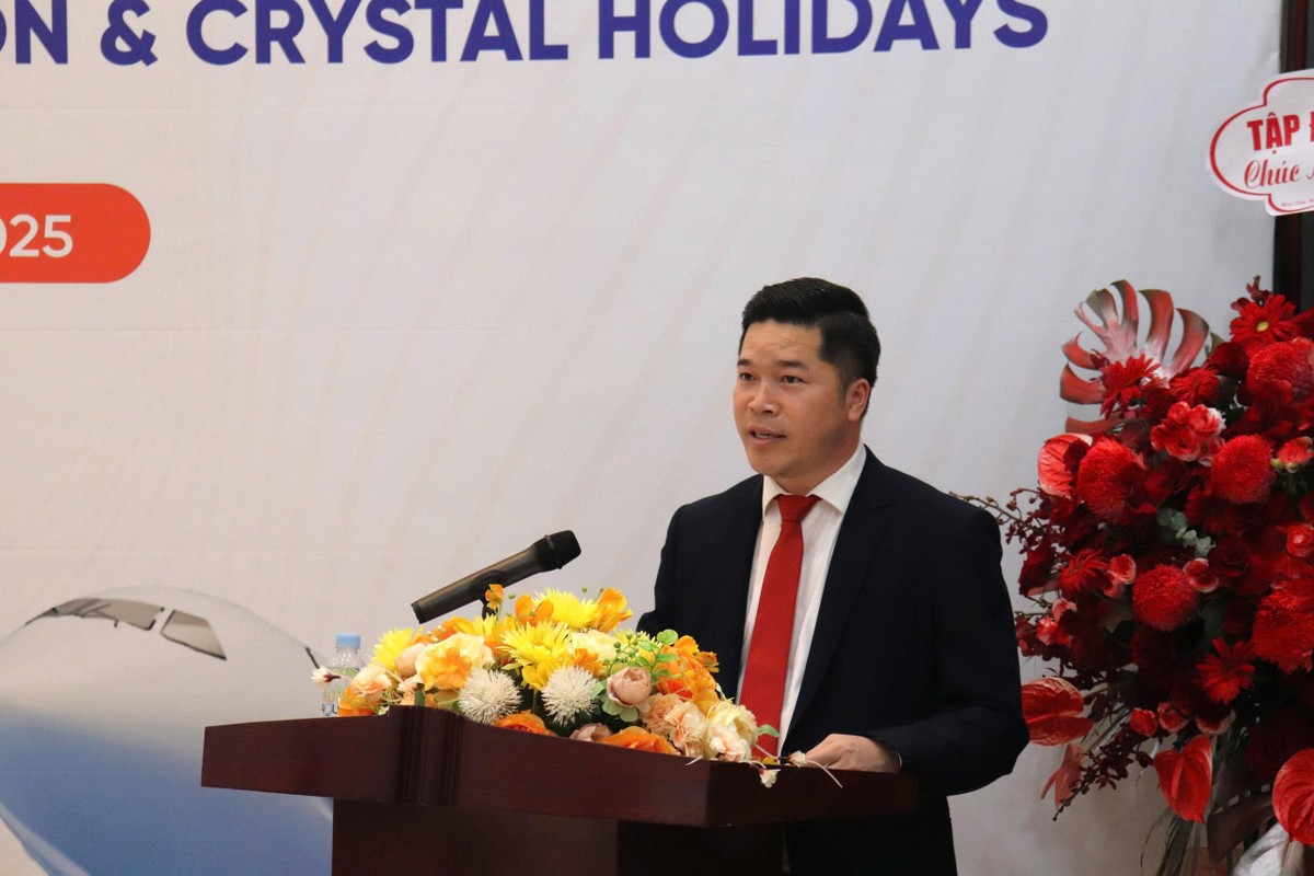 Ông Hoàng Văn Dũng, Giám đốc Cảng Hàng không quốc tế Vân Đồn, tại lễ ký kết. Ảnh: Ánh Dương Ông Hoàng Văn Dũng, Giám đốc Cảng Hàng không quốc tế Vân Đồn, tại lễ ký kết. Ảnh: Ánh Dương