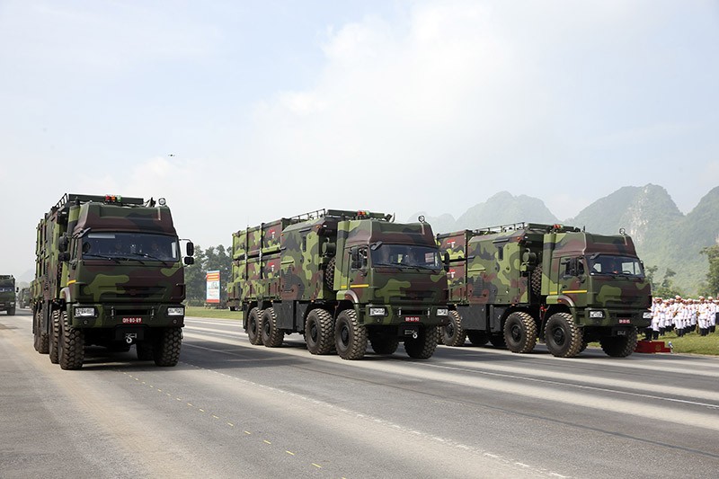 Hải quân được trang bị các loại vũ khí hiện đại, là nòng cốt của hệ thống phòng thủ bờ biển, bảo vệ các trung tâm kinh tế, căn cứ hải quân, và các tuyến giao thông trên biển. Hải quân được trang bị các loại vũ khí hiện đại, là nòng cốt của hệ thống phòng thủ bờ biển, bảo vệ các trung tâm kinh tế, căn cứ hải quân, và các tuyến giao thông trên biển.