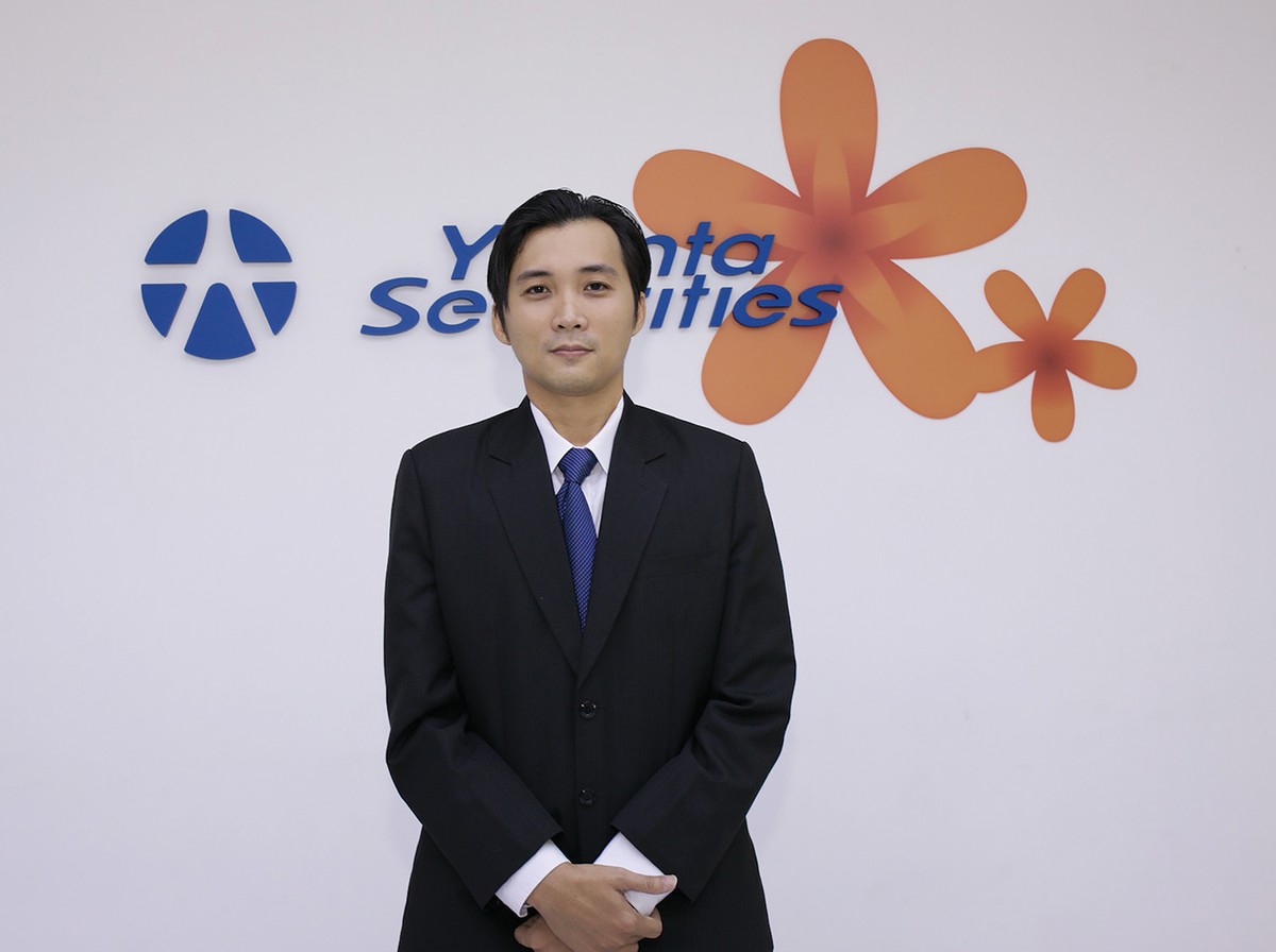 Ông Trương Quang Bình, Phó giám đốc Nghiên cứu khối Khách hàng tổ chức, Công ty Chứng khoán Yuanta Việt Nam Ông Trương Quang Bình, Phó giám đốc Nghiên cứu khối Khách hàng tổ chức, Công ty Chứng khoán Yuanta Việt Nam