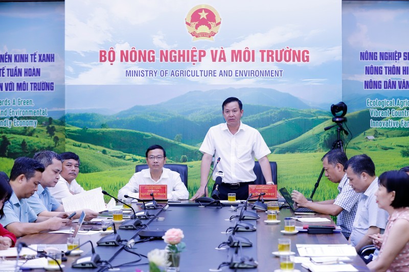 Cục trưởng Cục Trồng trọt và Bảo vệ thực vật Huỳnh Tấn Đạt phát biểu tại hội nghị.