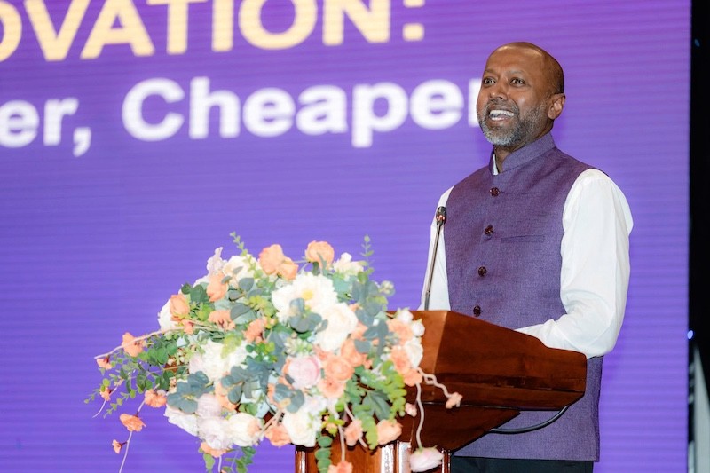 Ông Navi Radjou, Nhà tư tưởng và cố vấn đổi mới sáng tạo và lãnh đạo tại Thung lũng Silicon.