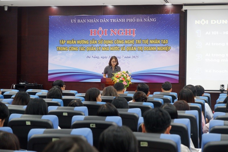 Đà Nẵng mở lớp tập huấn hướng dẫn sử dụng công nghệ trí tuệ nhân tạo cho cán bộ và doanh nghiệp.