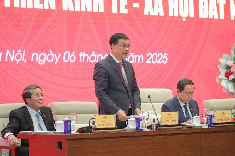 Phó chủ tịch Quốc hội Vũ Hồng Thanh phát biểu tại Diễn đàn.