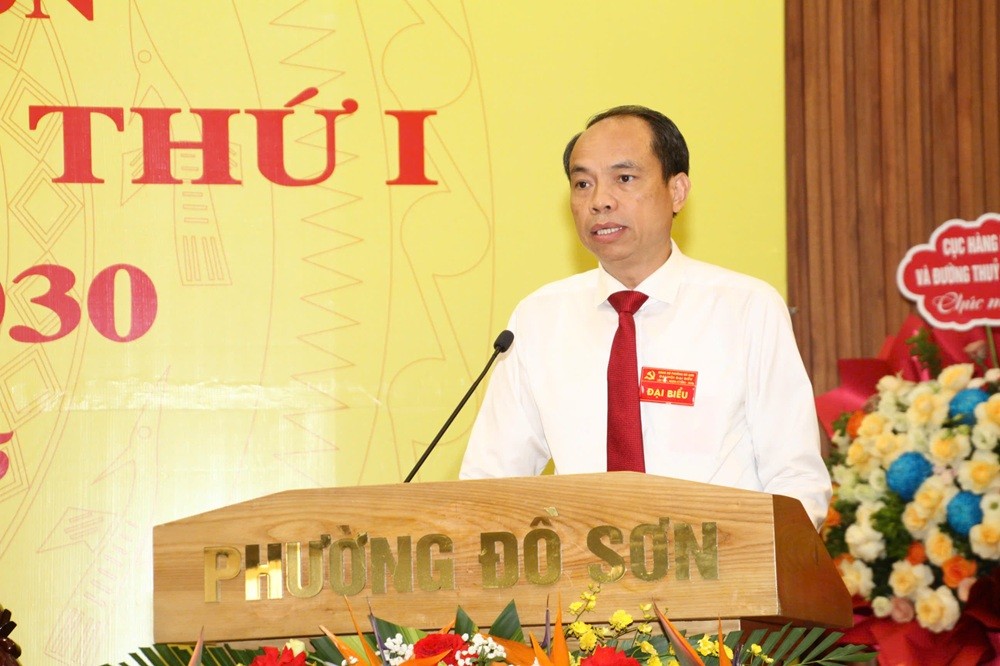 Ông Lê Quốc Tiến, Bí thư Đảng ủy phường Đồ Sơn. Ông Lê Quốc Tiến, Bí thư Đảng ủy phường Đồ Sơn.