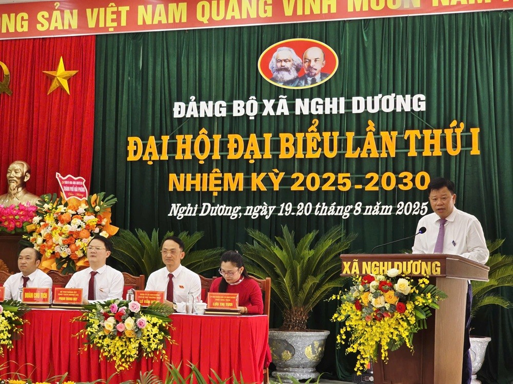 Ông Lê Trung Kiên, Trưởng ban Ban quản lý Khu kinh tế Hải Phòng phát biểu tại Đại hội. Ông Lê Trung Kiên, Trưởng ban Ban quản lý Khu kinh tế Hải Phòng phát biểu tại Đại hội.