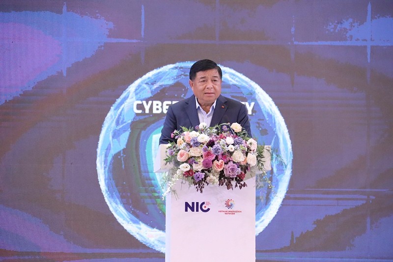 Phó thủ tướng Chính phủ Nguyễn Chí Dũng phát biểu tại buổi lễ. Ảnh: Linh Nguyễn