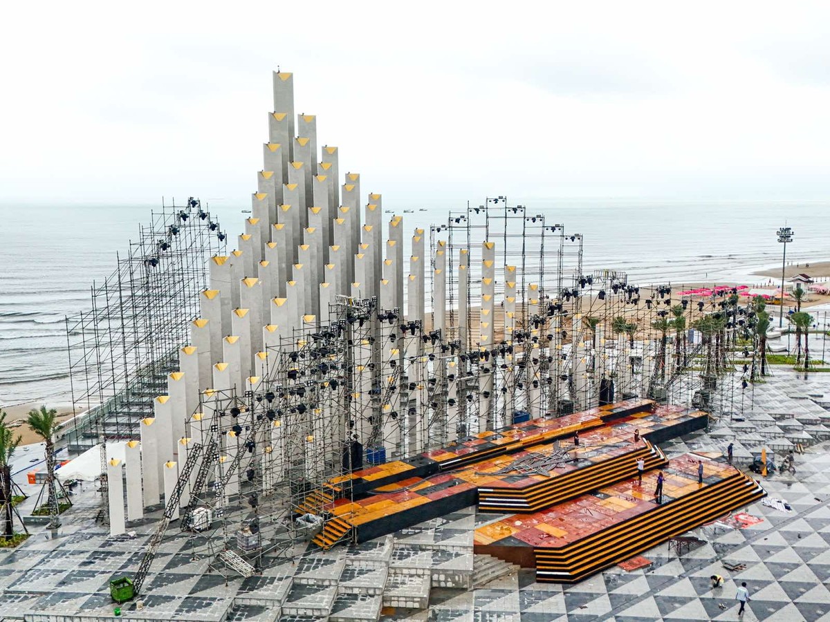 Tháp Tam Tắng chuẩn bị cho sự kiện chào mừng 80 năm Quốc khánh tại Vũng Tàu. Ảnh: Group Ăn chơi Vũng Tàu Tháp Tam Tắng chuẩn bị cho sự kiện chào mừng 80 năm Quốc khánh tại Vũng Tàu. Ảnh: Group Ăn chơi Vũng Tàu