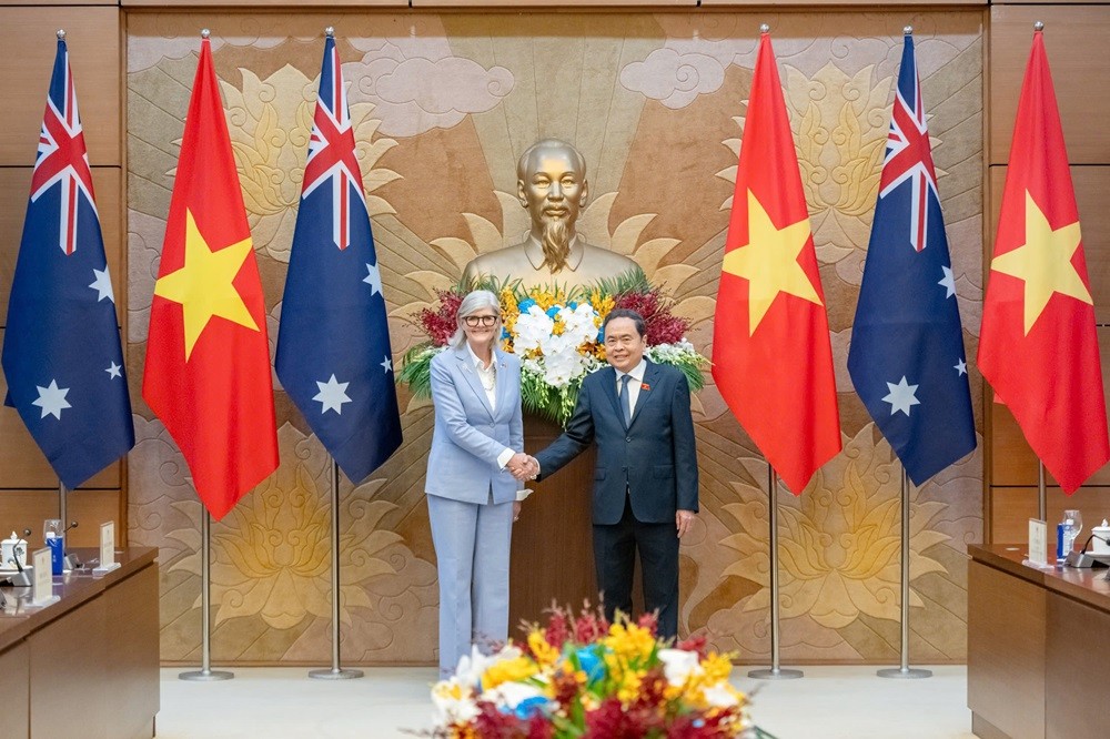Chủ tịch Quốc hội Trần Thanh Mẫn đón Toàn quyền Australia Sam Mostyn.