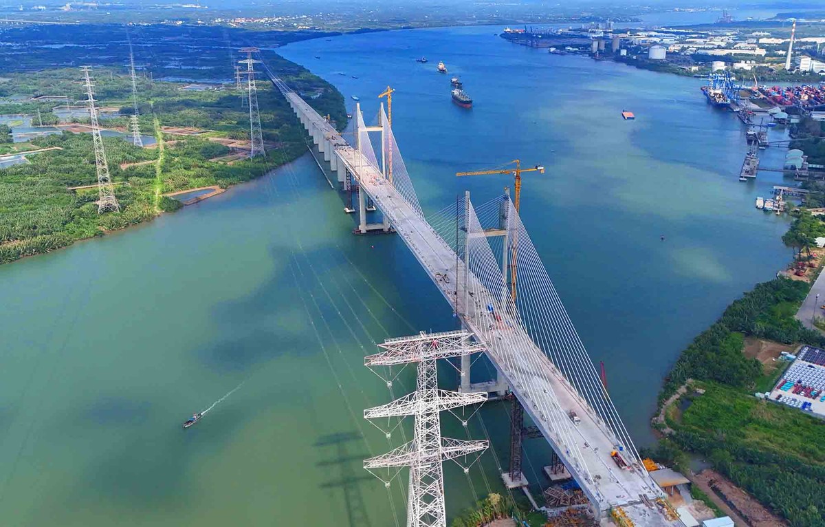 Dự án thuộc gói thầu J1, tuyến cao tốc Bến Lức - Long Thành. Hiện công trình đã hoàn thành 98% khối lượng.