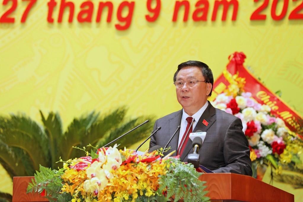 Ông Nguyễn Xuân Thắng, Ủy viên Bộ Chính trị, Bí thư Đảng ủy, Giám đốc Học viện Chính trị quốc gia Hồ Chí Minh, Chủ tịch Hội đồng Lý luận Trung ương, phát biểu chỉ đạo tại Đại hội.