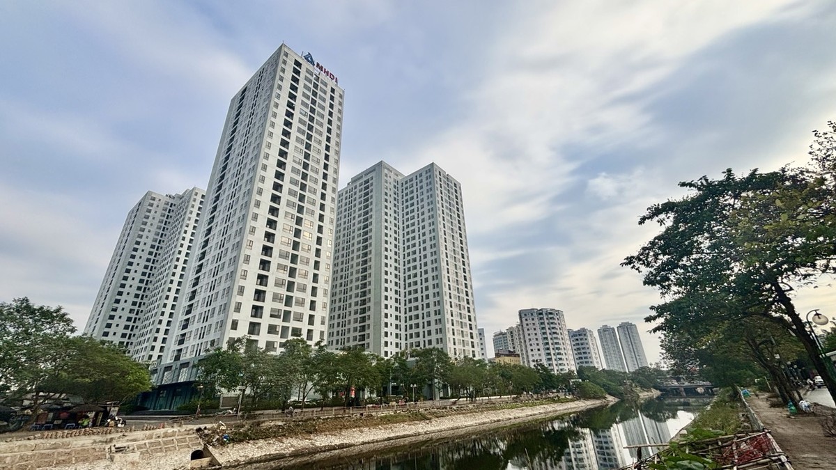 Giá bất động sản hiện đang nằm ngoài khả năng chi trả của đại bộ phận người dân. Ảnh: Thanh Vũ Giá bất động sản hiện đang nằm ngoài khả năng chi trả của đại bộ phận người dân. Ảnh: Thanh Vũ