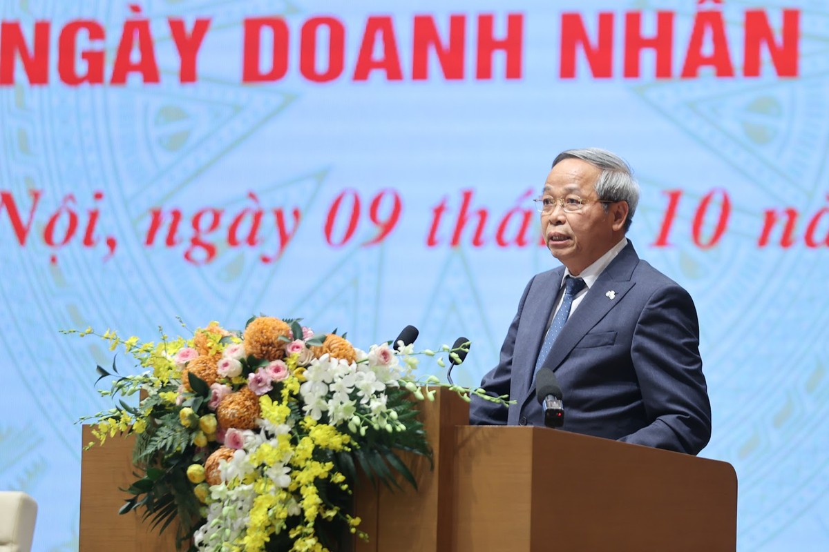 Ông Nguyễn Trung Chính, Chủ tịch HĐQT Tập đoàn Công nghệ CMC phát biểu tại Hội nghị.