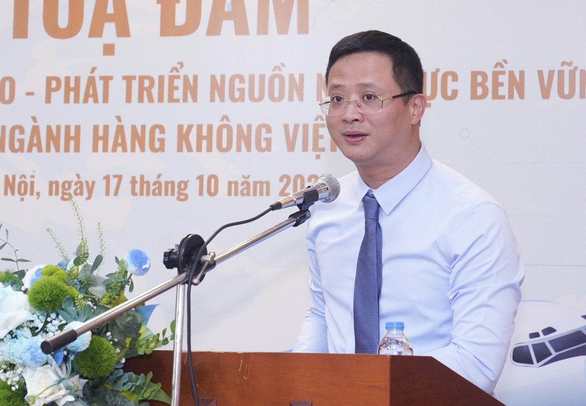 Cục trưởng Cục Hàng không Việt Nam Uông Việt Dũng phát biểu khai mạc