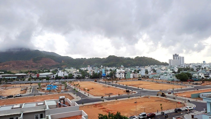 Dự án Dự án Khu dân cư, dịch vụ và giáo dục phía Tây đường Tây Sơn hiện mới hoàn thiện hạ tầng kỹ thuật. Dự án Dự án Khu dân cư, dịch vụ và giáo dục phía Tây đường Tây Sơn hiện mới hoàn thiện hạ tầng kỹ thuật.