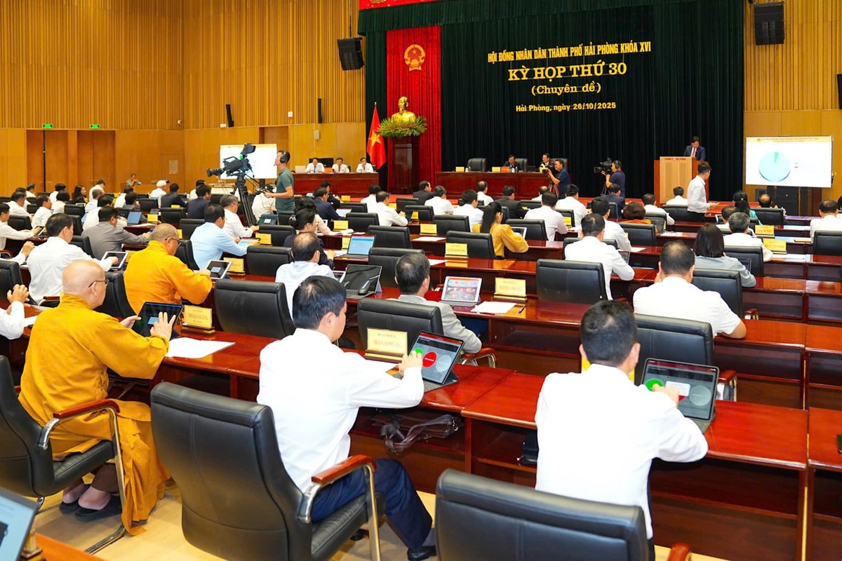 Quang cảnh kỳ họp thứ 30, HĐND Thành phố khóa XVI, nhiệm kỳ 2021 - 2026. Quang cảnh kỳ họp thứ 30, HĐND Thành phố khóa XVI, nhiệm kỳ 2021 - 2026.