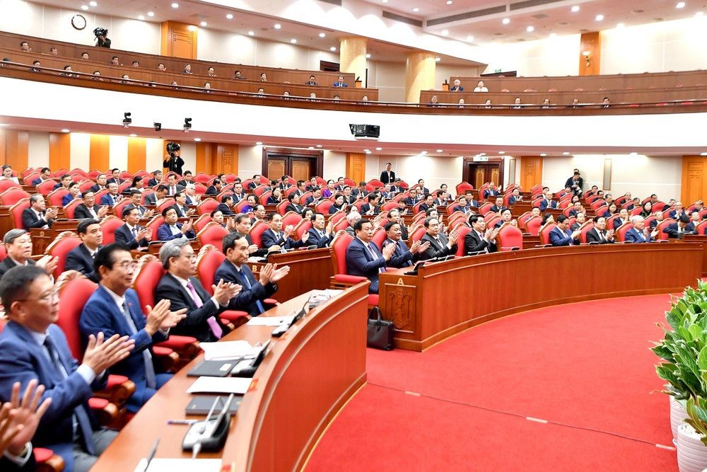 Các đồng chí lãnh đạo Đảng, Nhà nước và các đại biểu tham dự phiên bế mạc hội nghị. Các đồng chí lãnh đạo Đảng, Nhà nước và các đại biểu tham dự phiên bế mạc hội nghị.