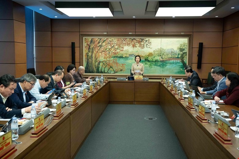 Đại biểu Quốc hội thành phố Hà Nội tham gia thảo luận tại tổ chiều 11/11.